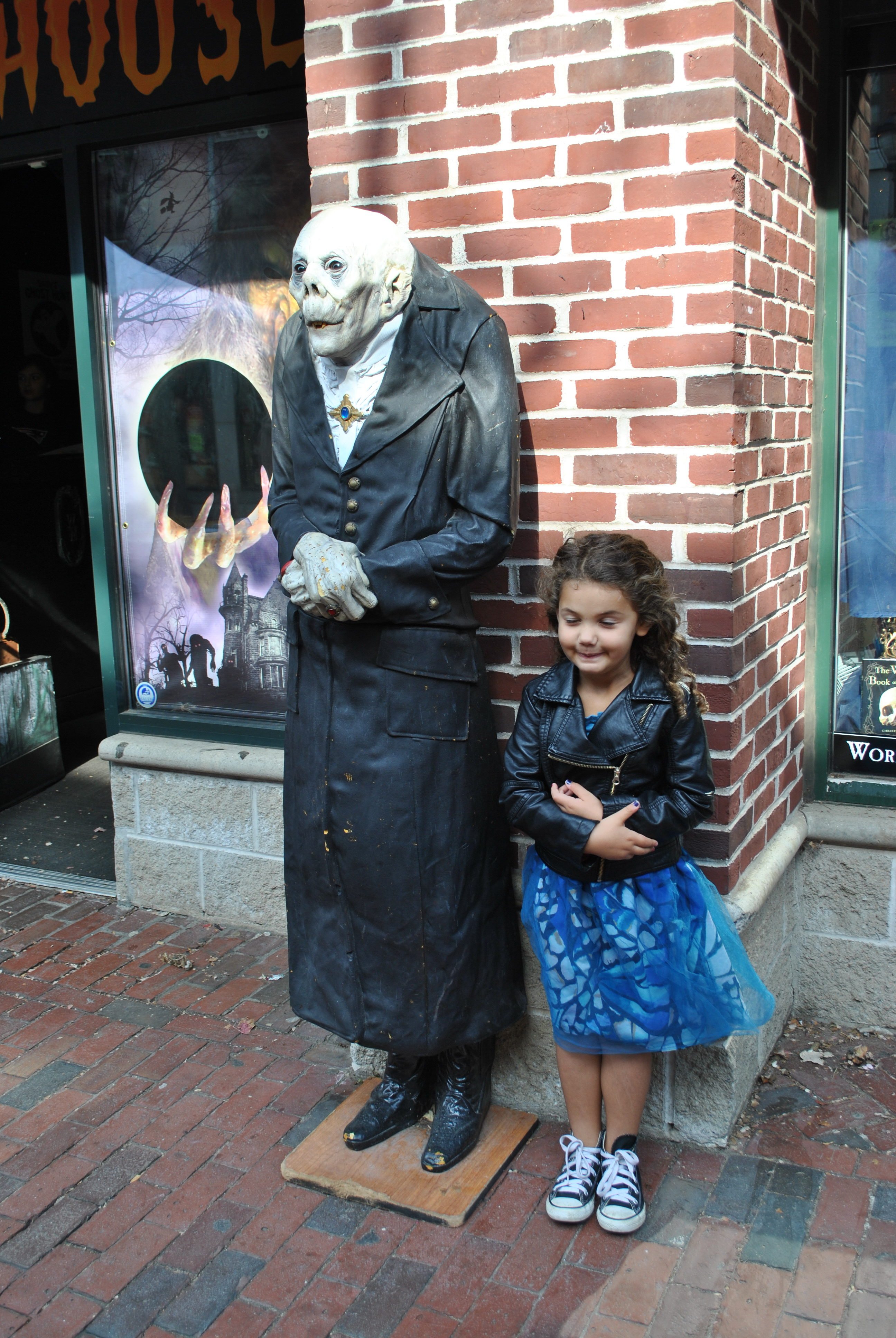 Lifestyle Blogger Chocolate and Lace shares her visit to Salem Massachusetts