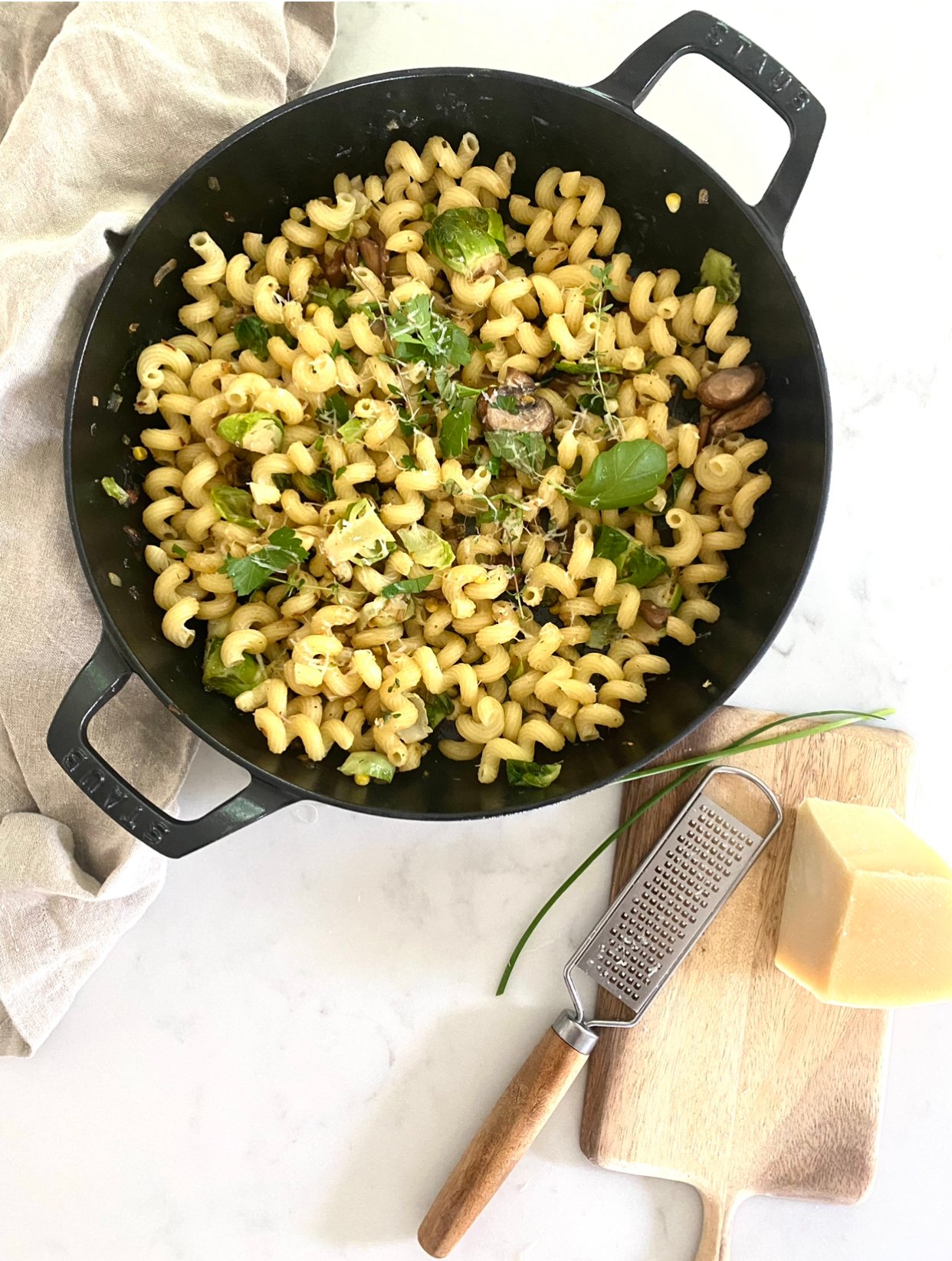 Simple Summer Pasta with Mushrooms and Corn
